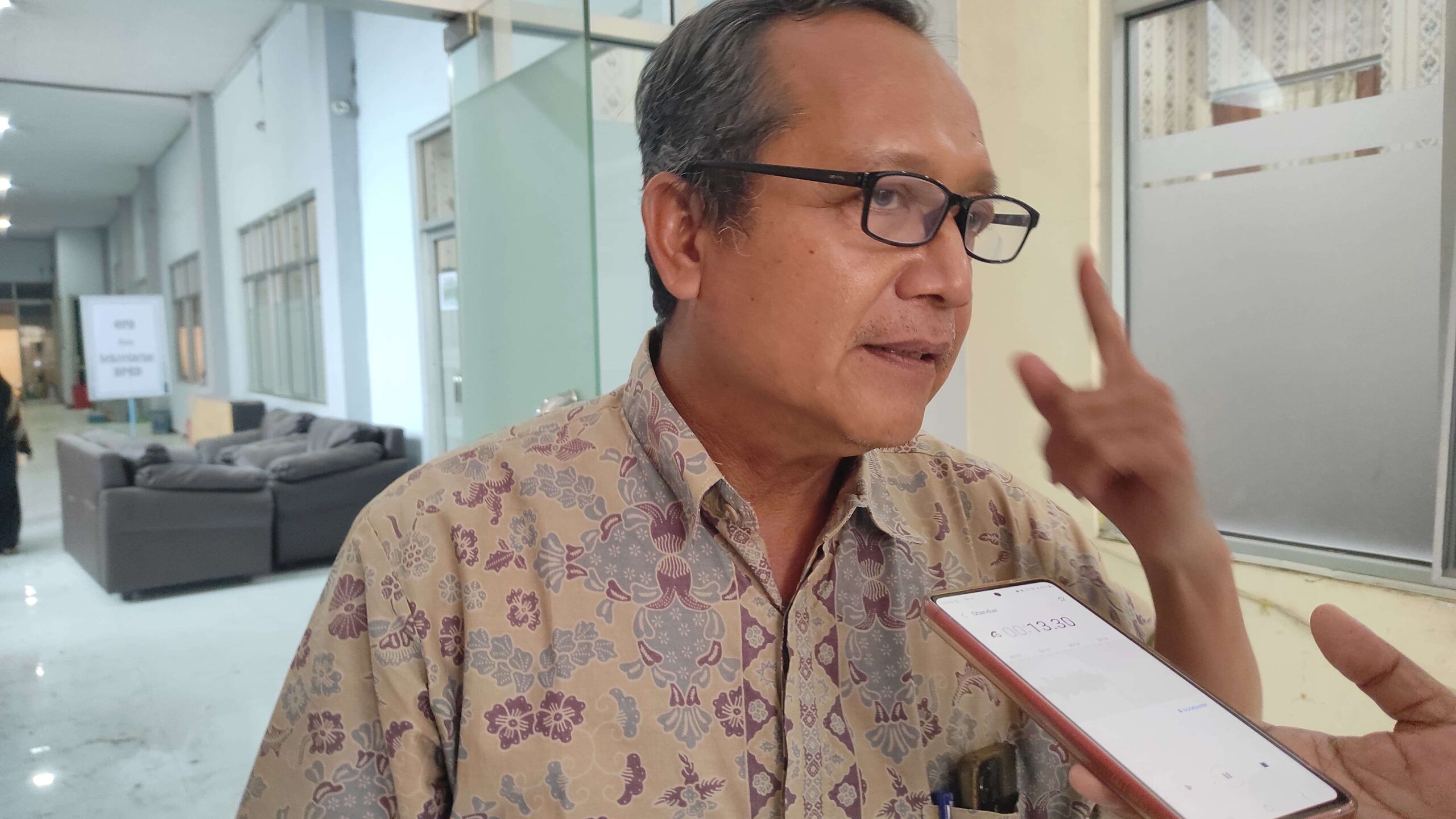 Kepala Dinas Ketenagakerjaan Kabupaten Situbondo, Muhammad Holil