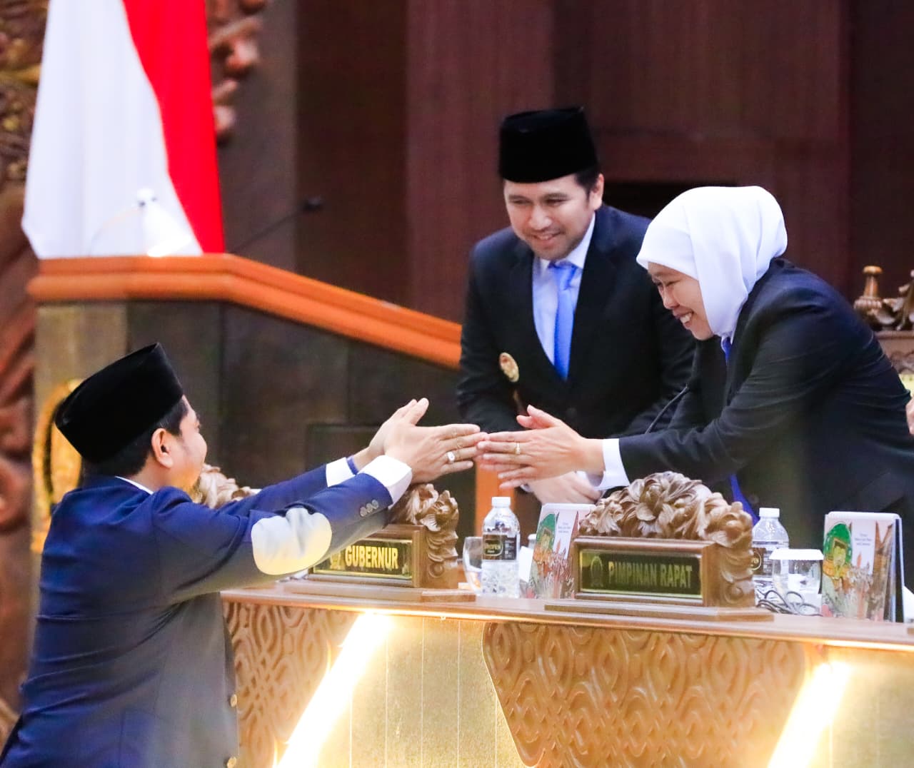 DPRD-Khofifah Sepakat i Dua Raperda Penguatan ekonomi