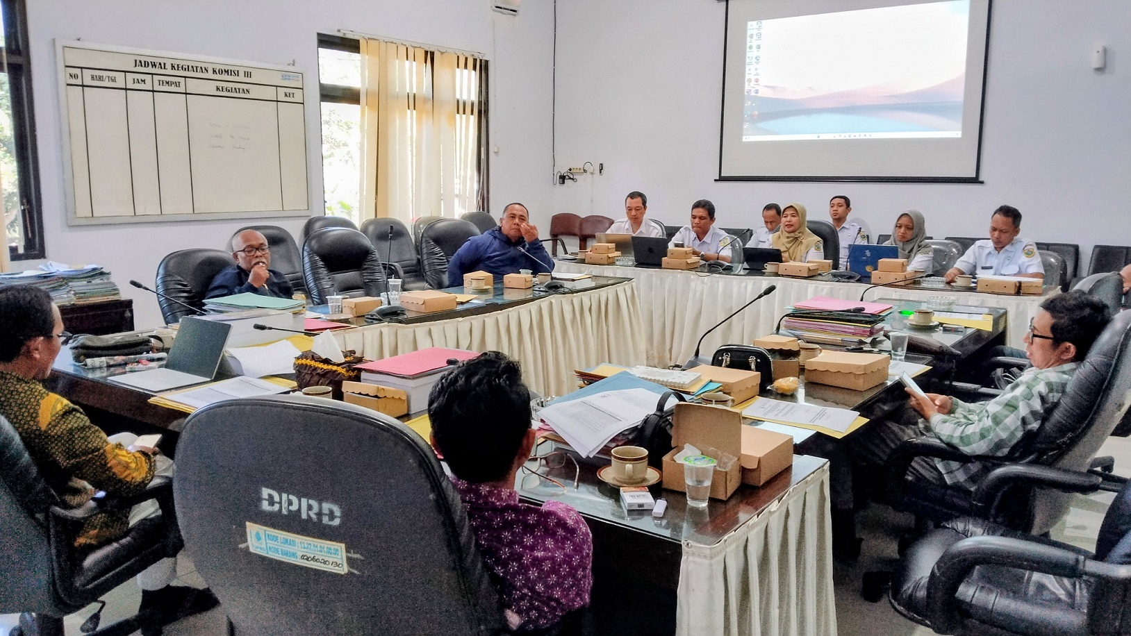 rapat tok2